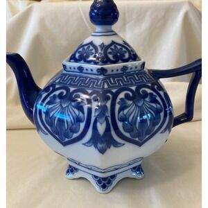 Bombay Blue White Floral Hexagonal Ceramic Teapot with Lid